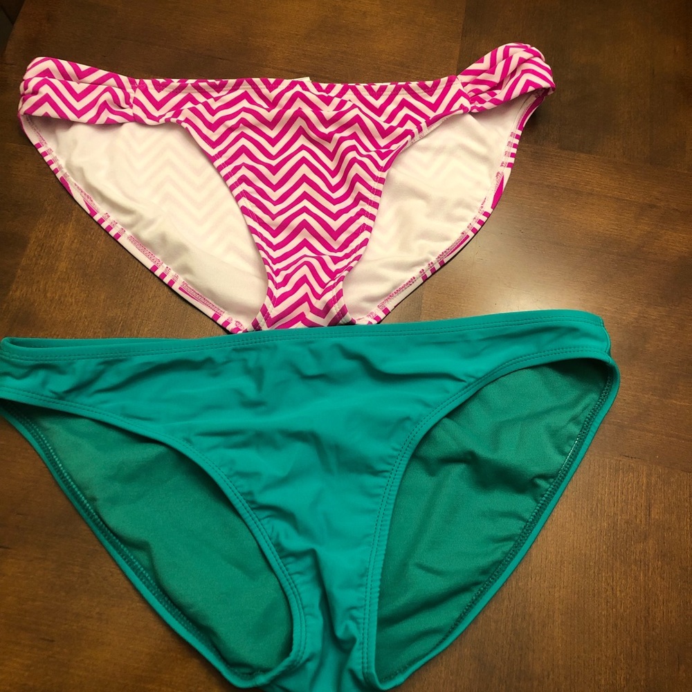2 Old Navy swim 👙 bottoms size Large